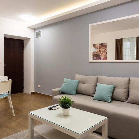 Apartment Grand Suite Belgrad Oda fotoğraf