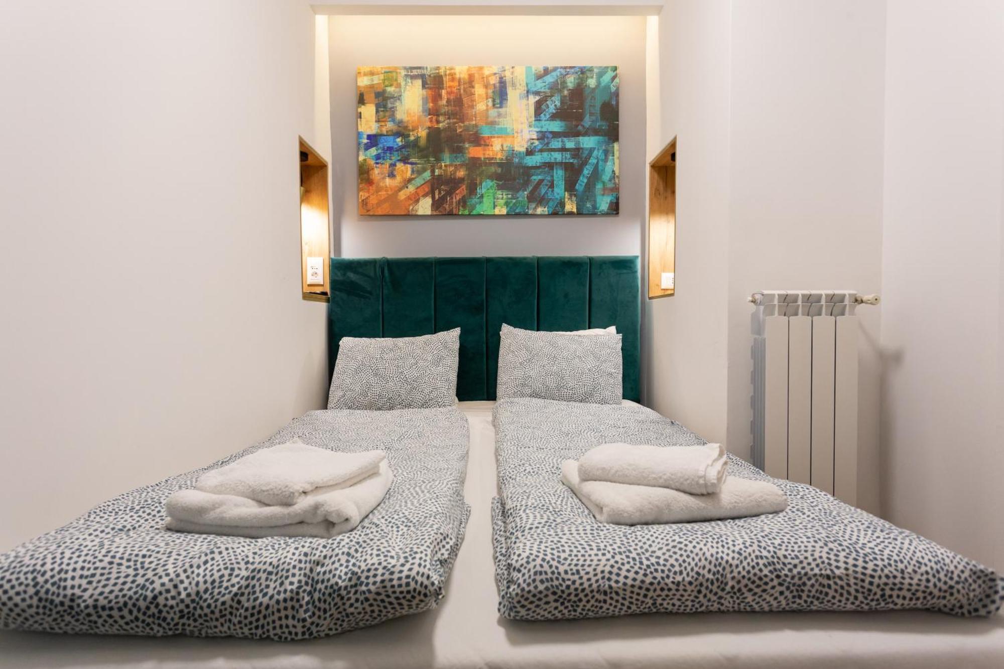 Apartment Grand Suite Belgrad Oda fotoğraf
