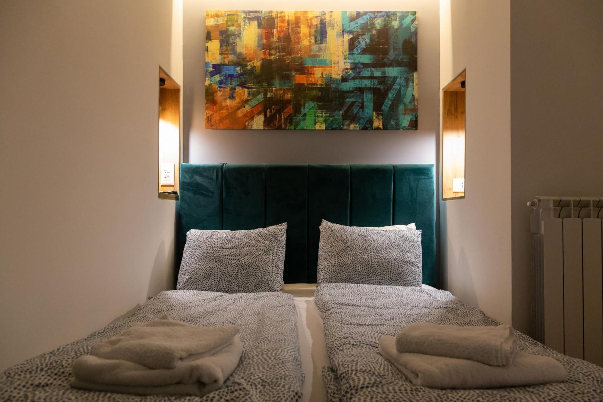Apartment Grand Suite Belgrad Oda fotoğraf